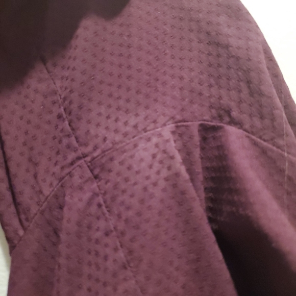 Maroon Express textured button down - Picture 6 of 6